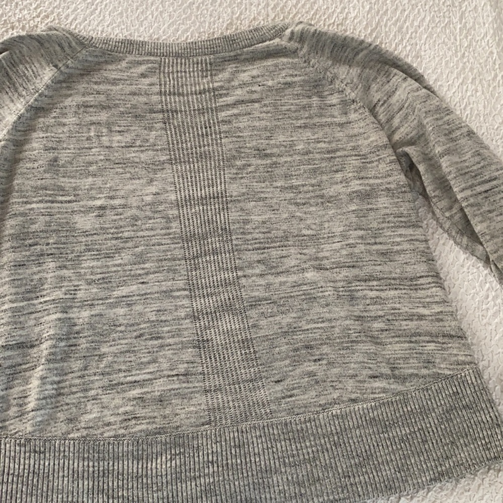Sweater - Picture 4 of 4